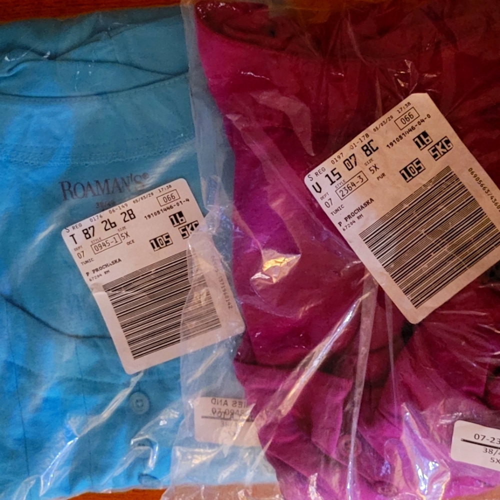 Roamans plus tunics